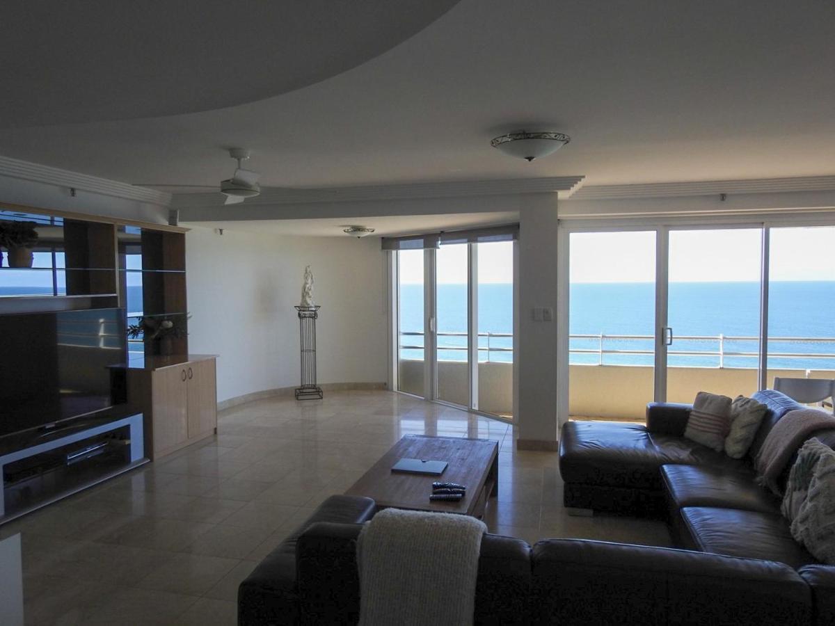 Zenith Ocean Front Apartments Guldkusten Exteriör bild